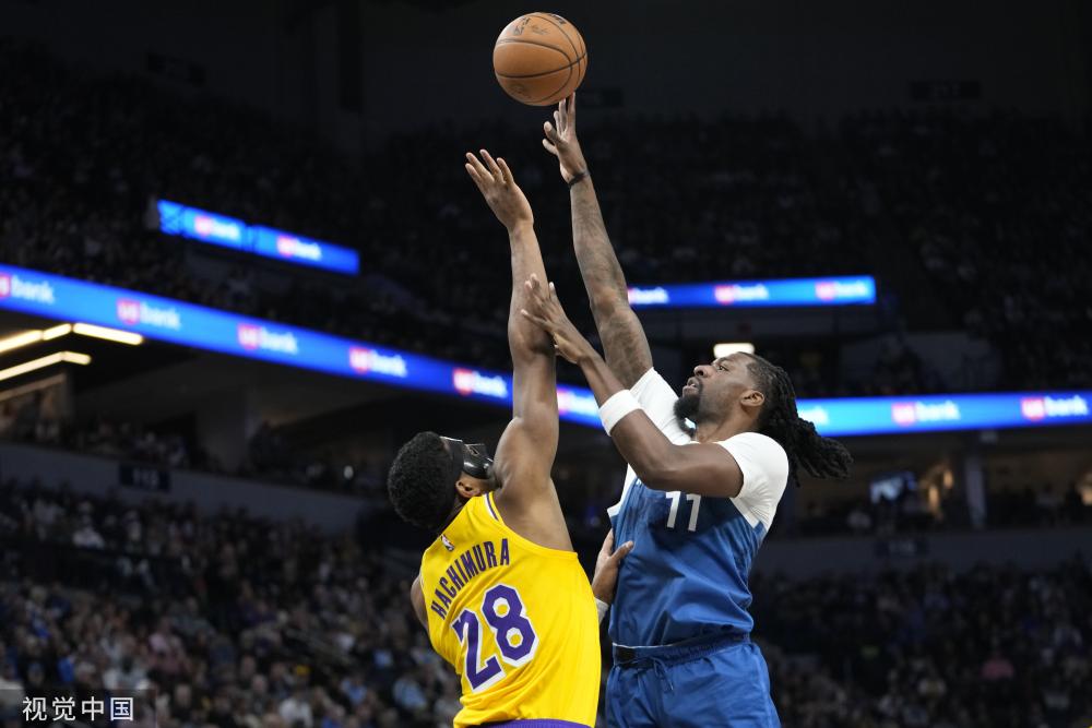 首秀中仅出 首秀中仅出